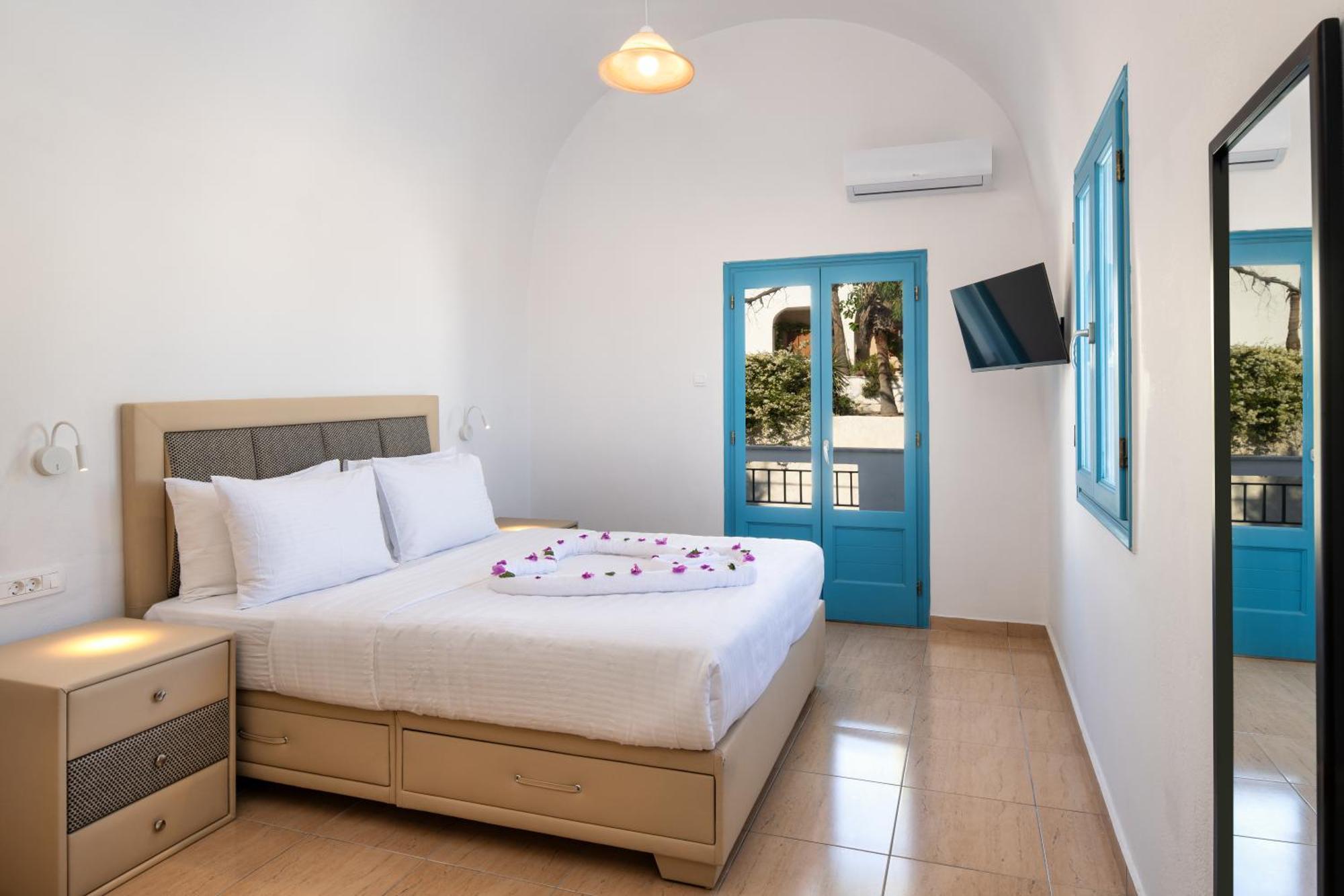 סנטוריני Hillside Elegance Suites מראה חיצוני תמונה