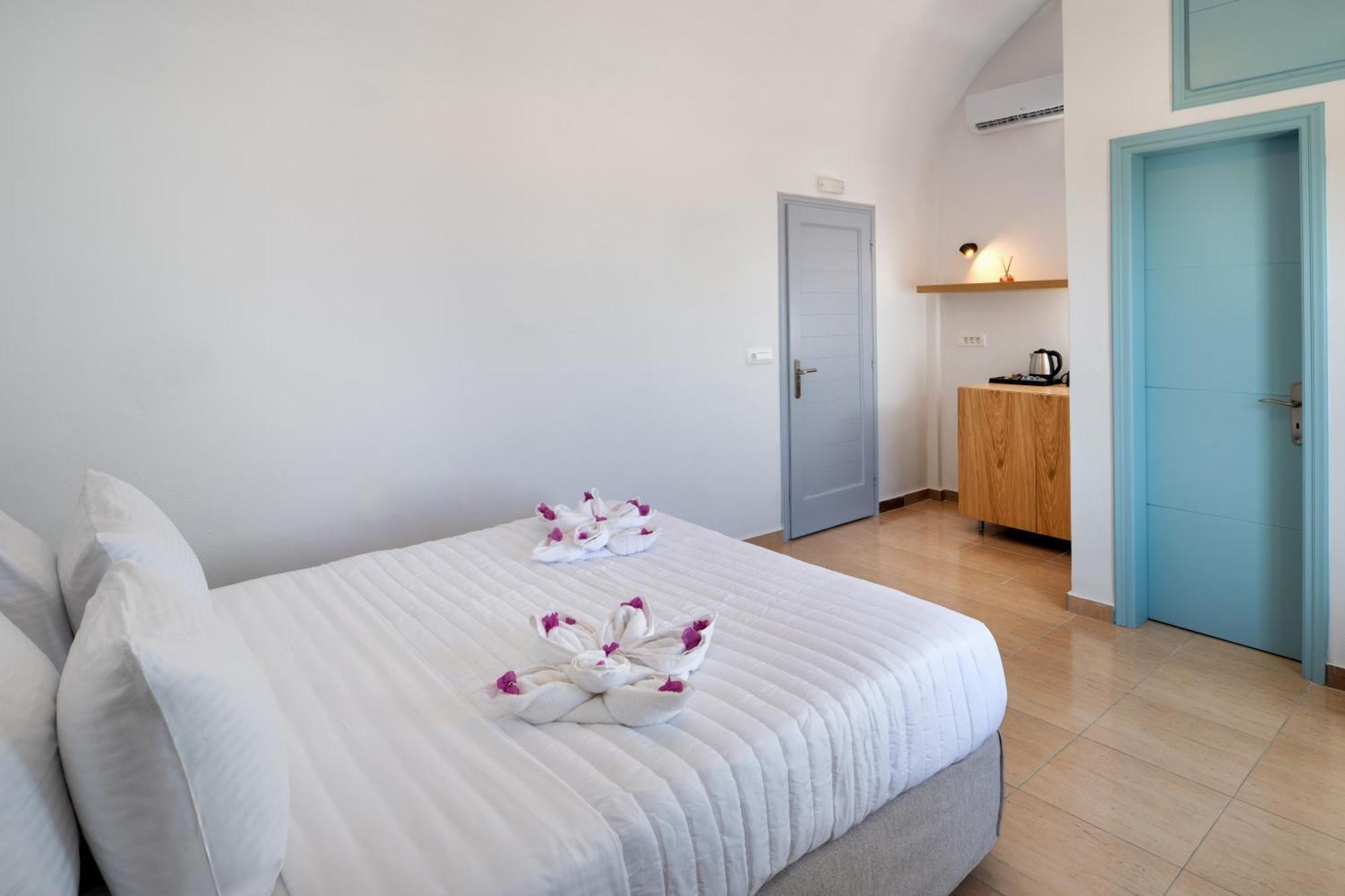 סנטוריני Hillside Elegance Suites מראה חיצוני תמונה